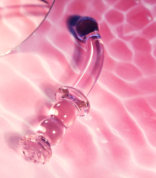 Glaze Glass Rosebud GSpot Dildo - Image 3