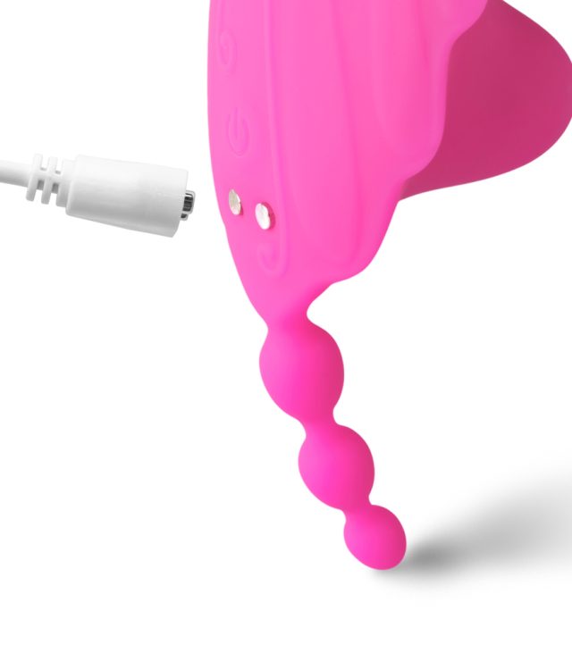 App Controlled Sucking Clit Vibe - Image 4